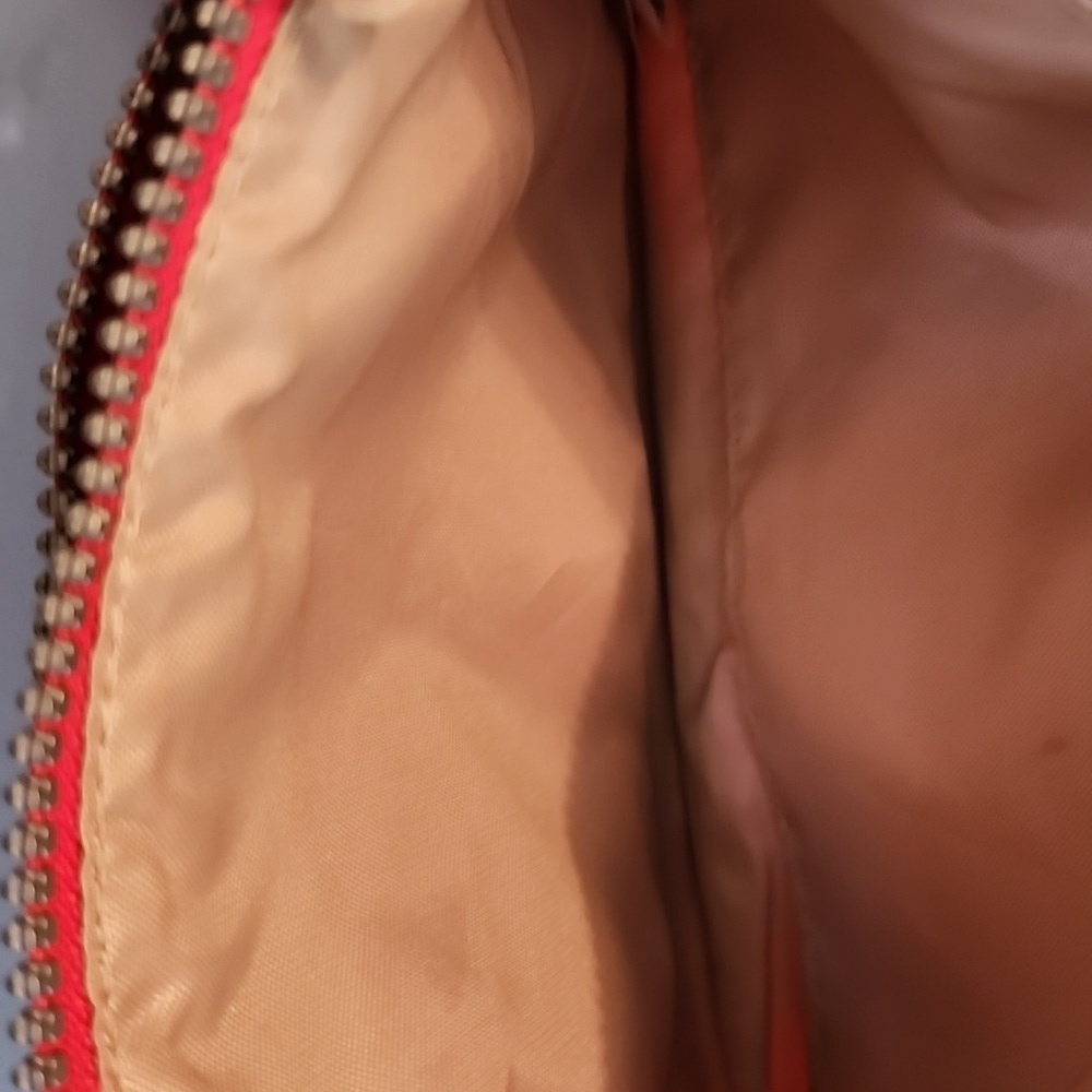 Used Kipling pink crossbody with gorilla - Picture 4 of 5